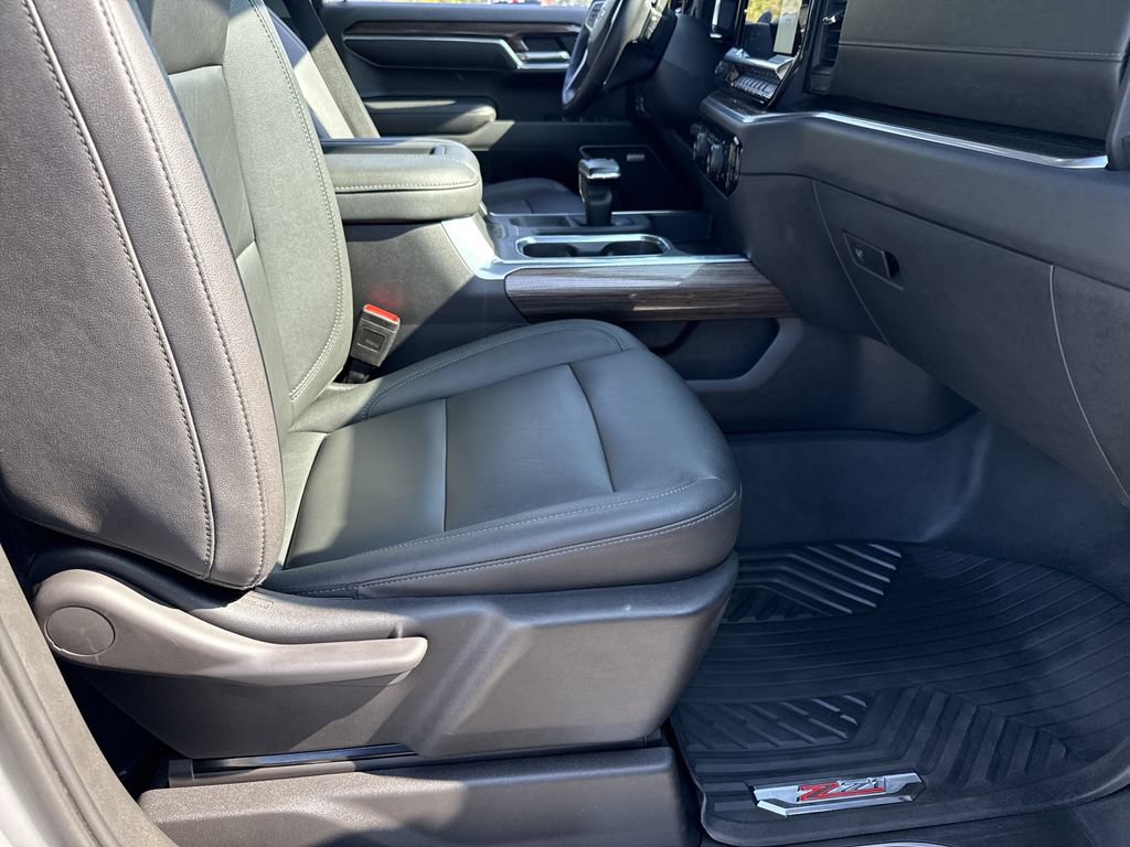 Used 2022 Chevrolet Silverado 1500 LT Trail Boss w/ LT Trail Boss Premium Package AWD/4WD image 13
