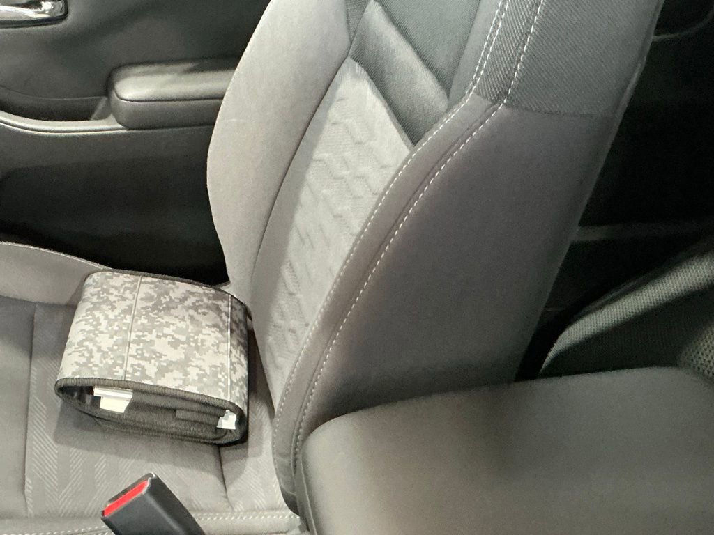 Used 2024 Nissan Frontier SV w/ SV Convenience Package image 22