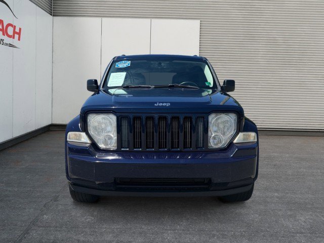 Used 2012 Jeep Liberty Sport AWD/4WD image 5