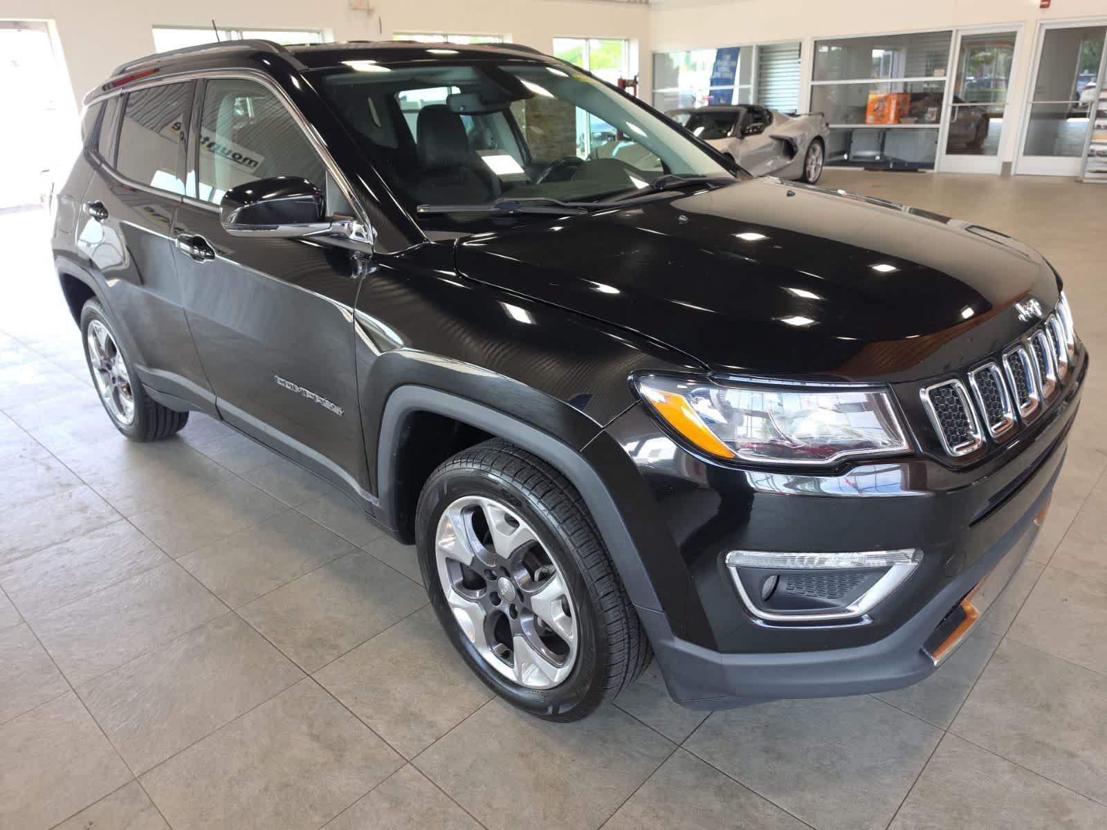 Used 2019 Jeep Compass Limited AWD/4WD image 5