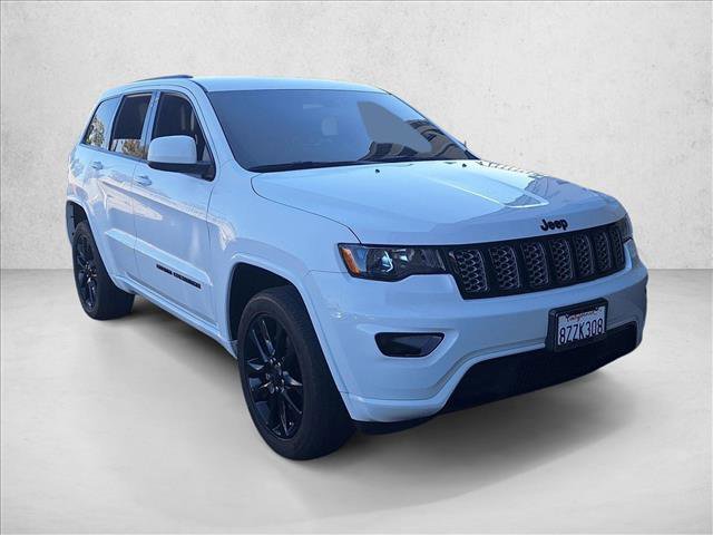 Used 2021 Jeep Grand Cherokee Laredo X image 3