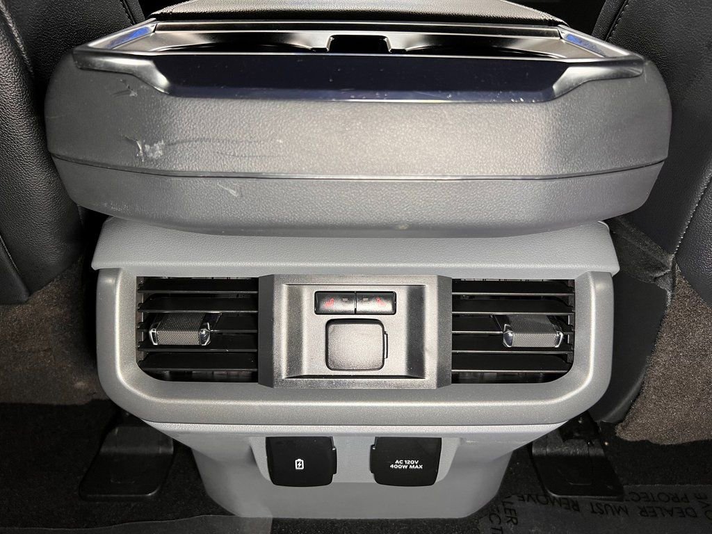 Used 2022 Ford F150 Lariat w/ Equipment Group 502A High image 12