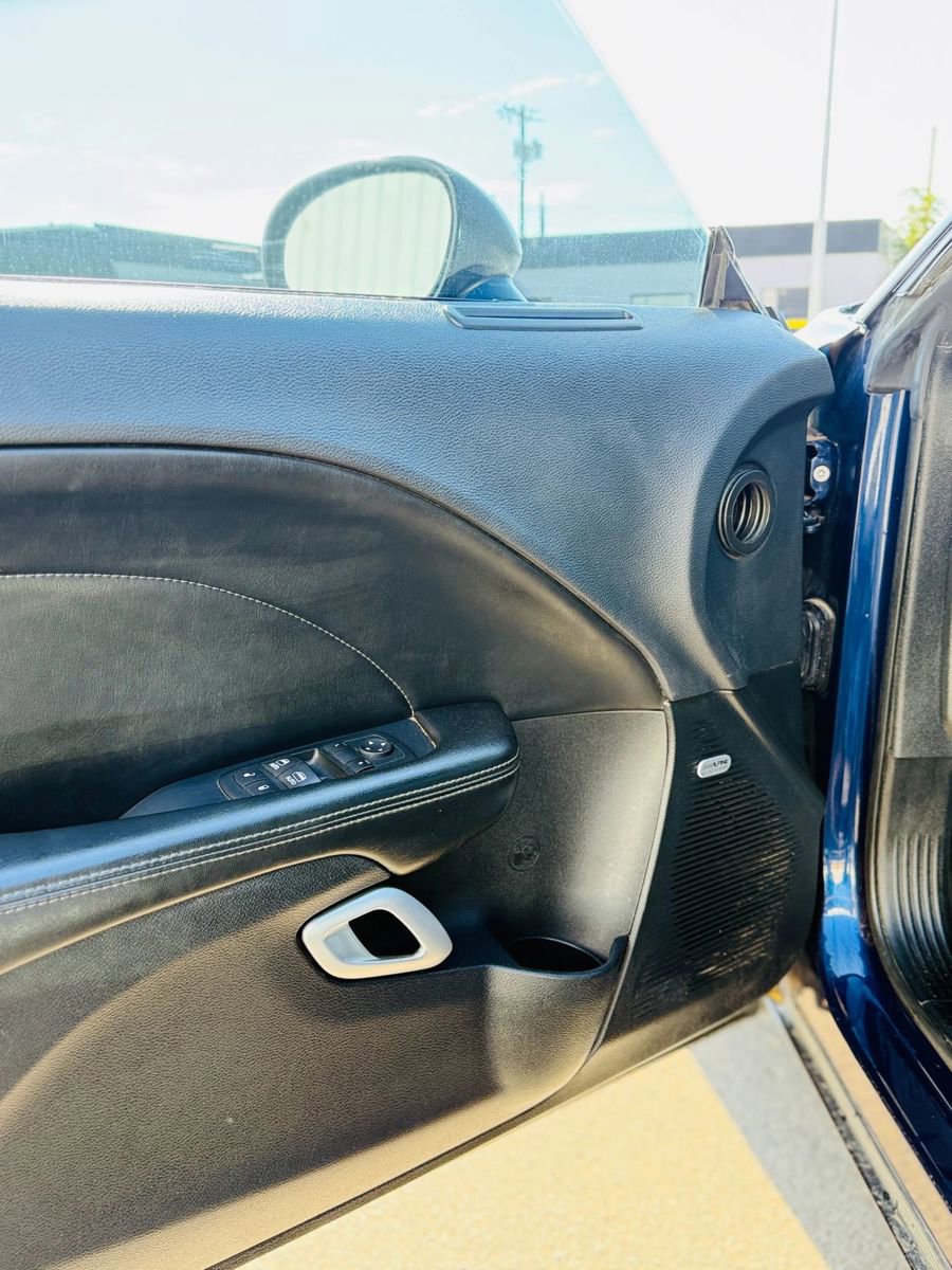 Used 2016 Dodge Challenger SXT Plus image 7