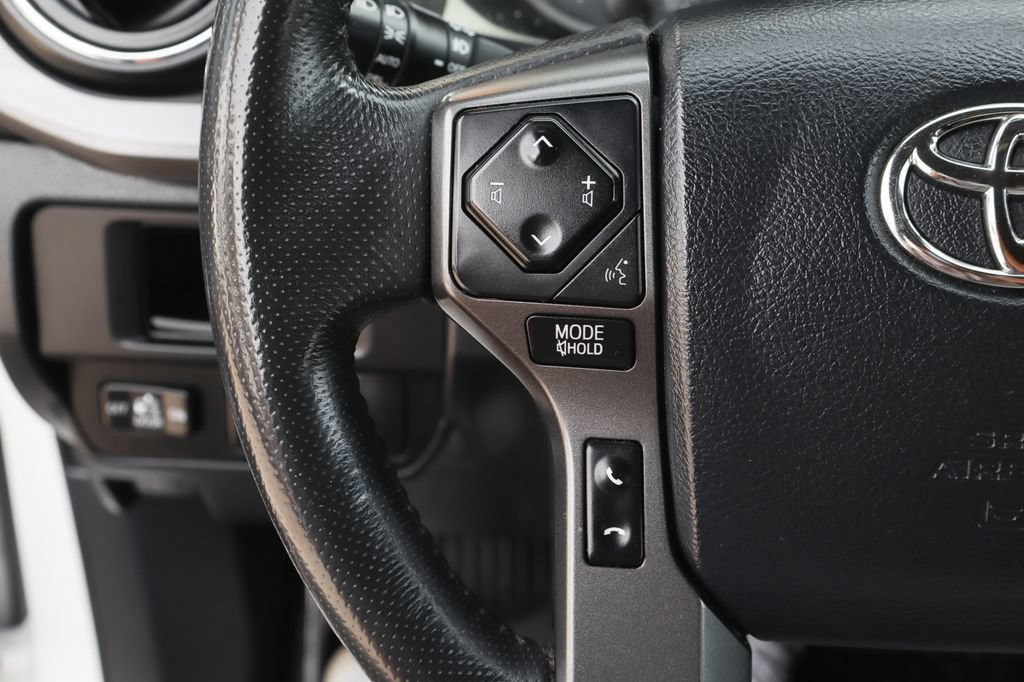Used 2017 Toyota Tacoma TRD Pro AWD/4WD image 24