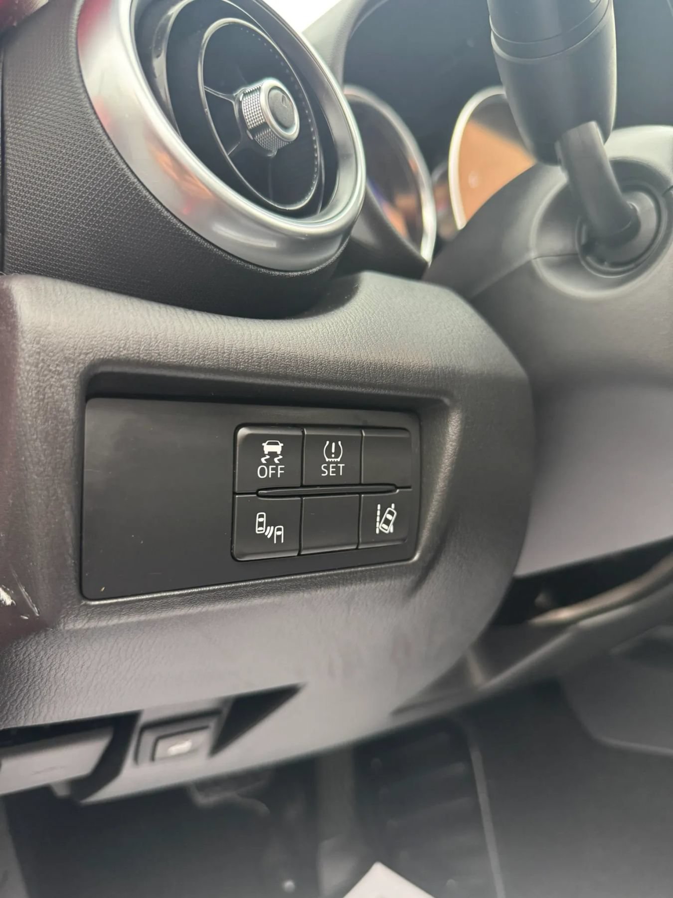 Used 2017 MAZDA MX-5 Miata RF Grand Touring RWD image 33
