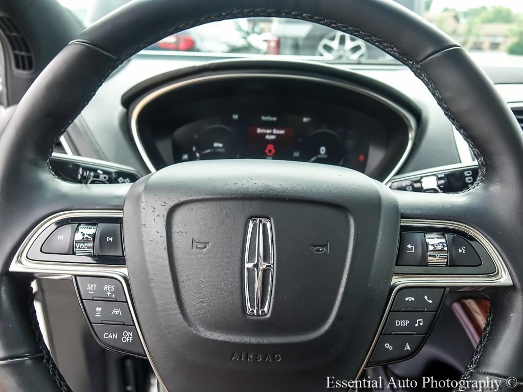 Used 2019 Lincoln Nautilus Reserve AWD/4WD image 16