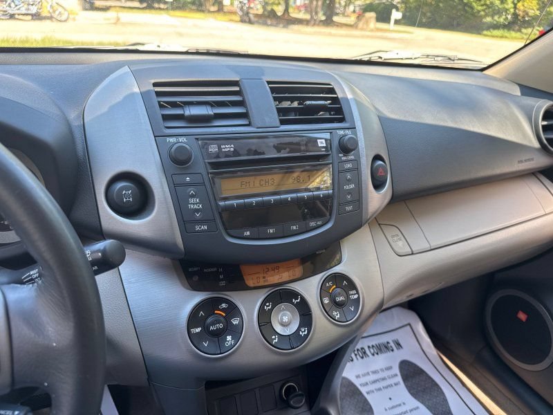 Used 2007 Toyota RAV4 Limited AWD/4WD image 26