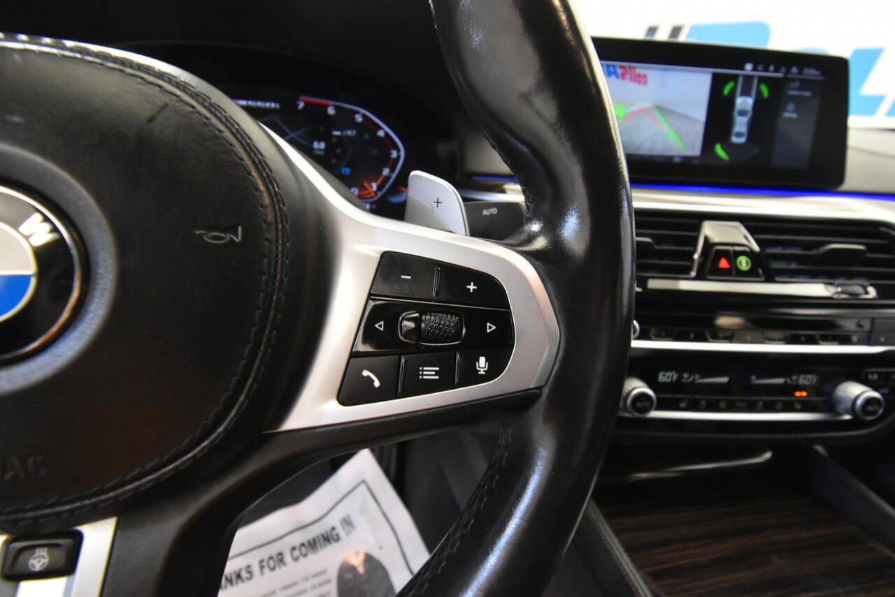 Used 2020 BMW M550i xDrive w/ Premium Package AWD/4WD image 27