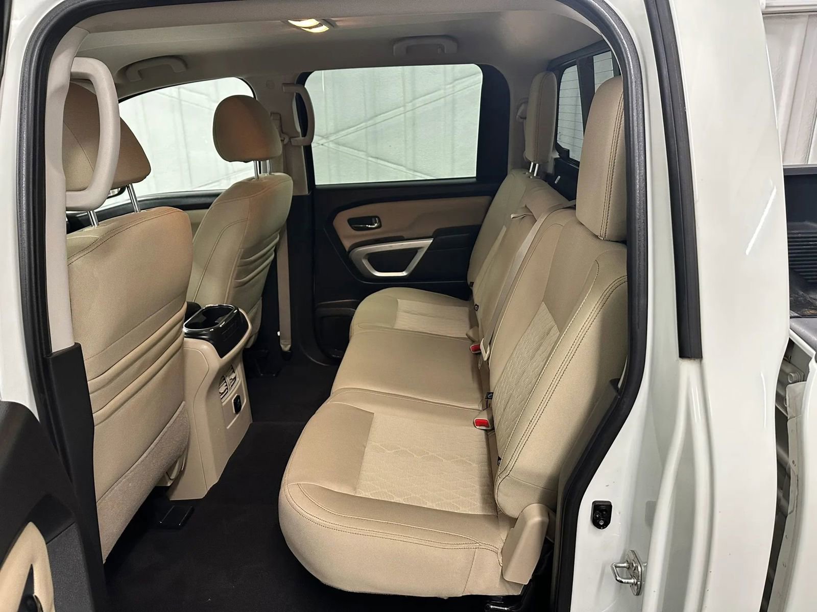 Used 2018 Nissan Titan SV w/ SV Convenience Package AWD/4WD image 29