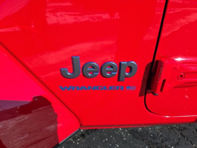 Used 2025 Jeep Wrangler Unlimited Sahara w/ Safety Group AWD/4WD image 53