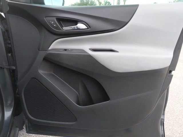 Used 2018 Chevrolet Equinox LS image 25