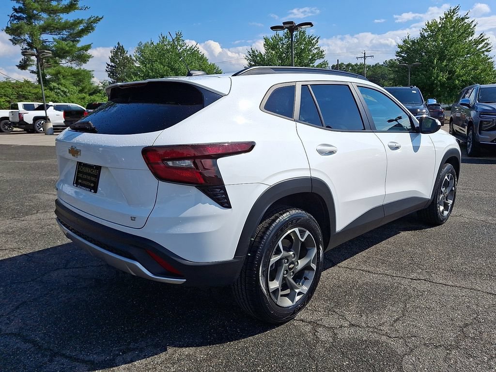 Certified 2024 Chevrolet Trax LT w/ Driver Confidence Package FWD image 6