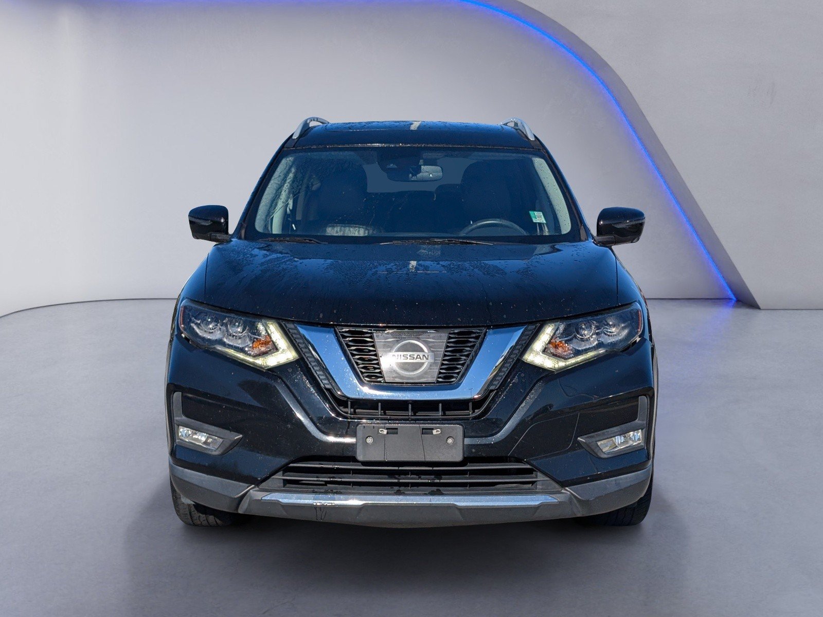 Used 2017 Nissan Rogue SL w/ SL Premium Package FWD image 3