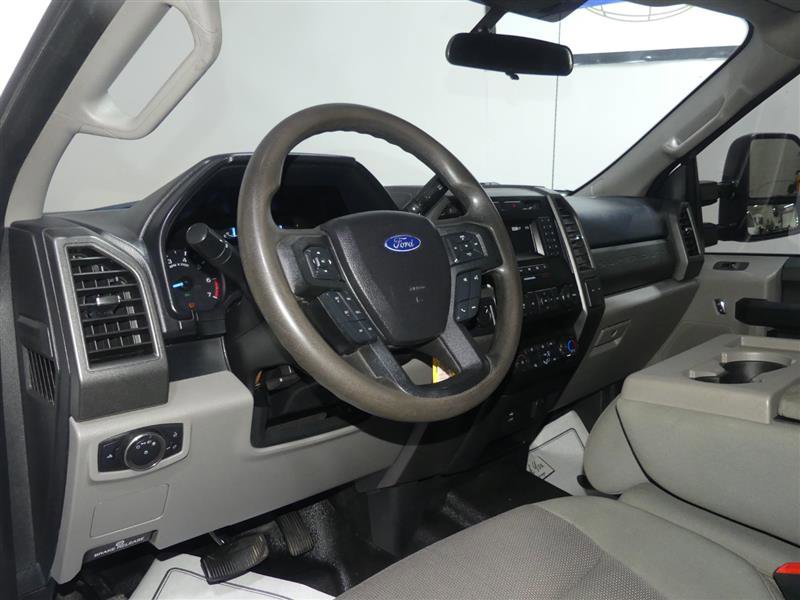 Used 2020 Ford F250 XL w/ Power Equipment Group image 18