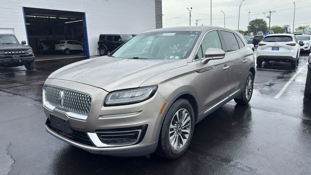 Used 2019 Lincoln Nautilus Select AWD/4WD image 6