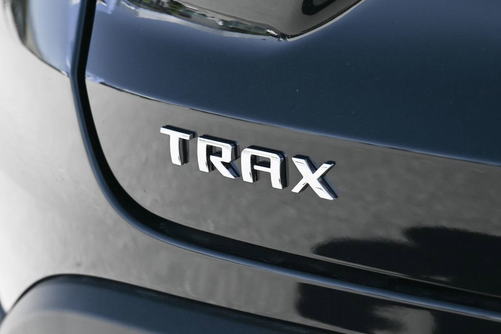 New 2026 Chevrolet Trax LT w/ Sunroof Package FWD image 12