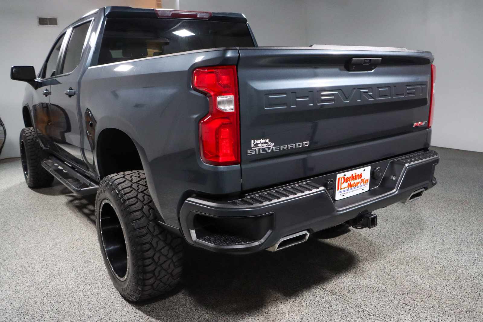 Used 2019 Chevrolet Silverado 1500 RST AWD/4WD image 9