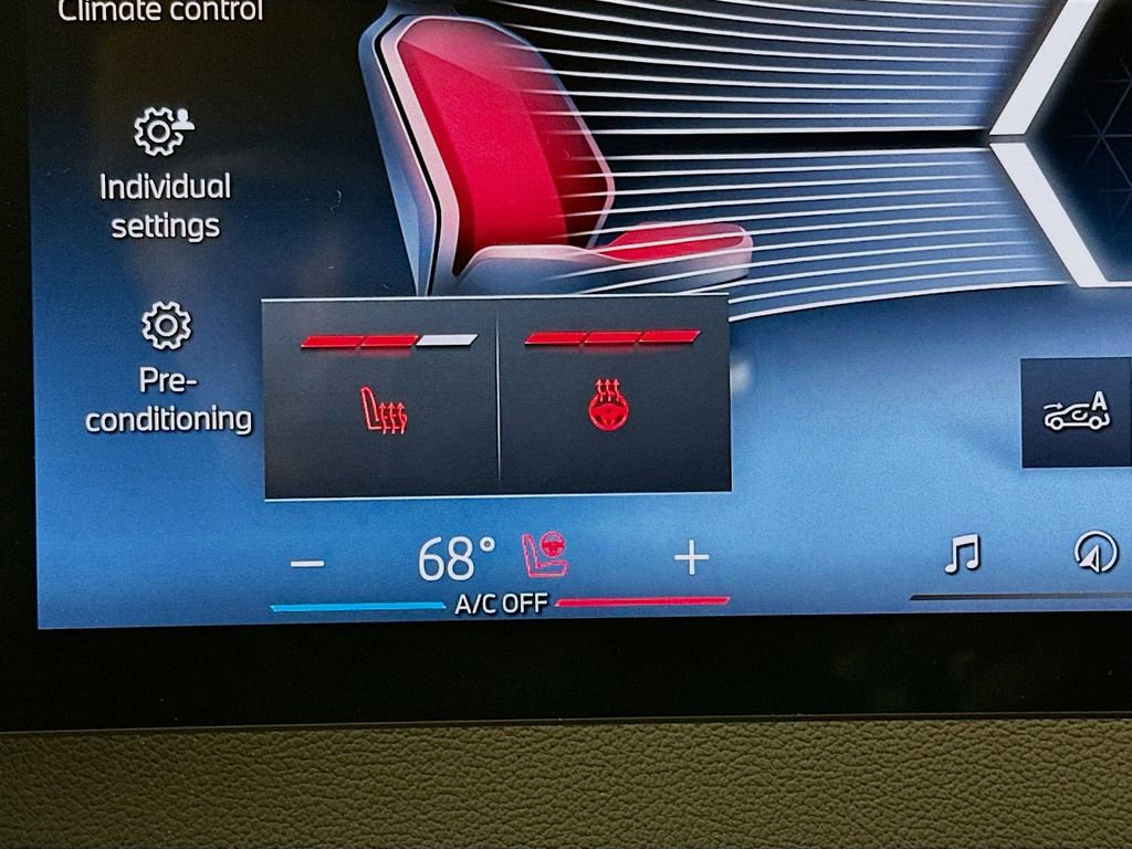 Used 2025 BMW iX xDrive50 image 25