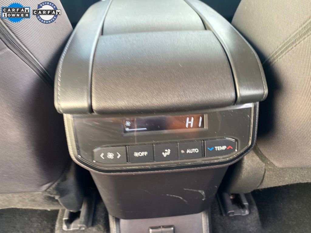 Used 2024 Toyota Highlander LE image 24