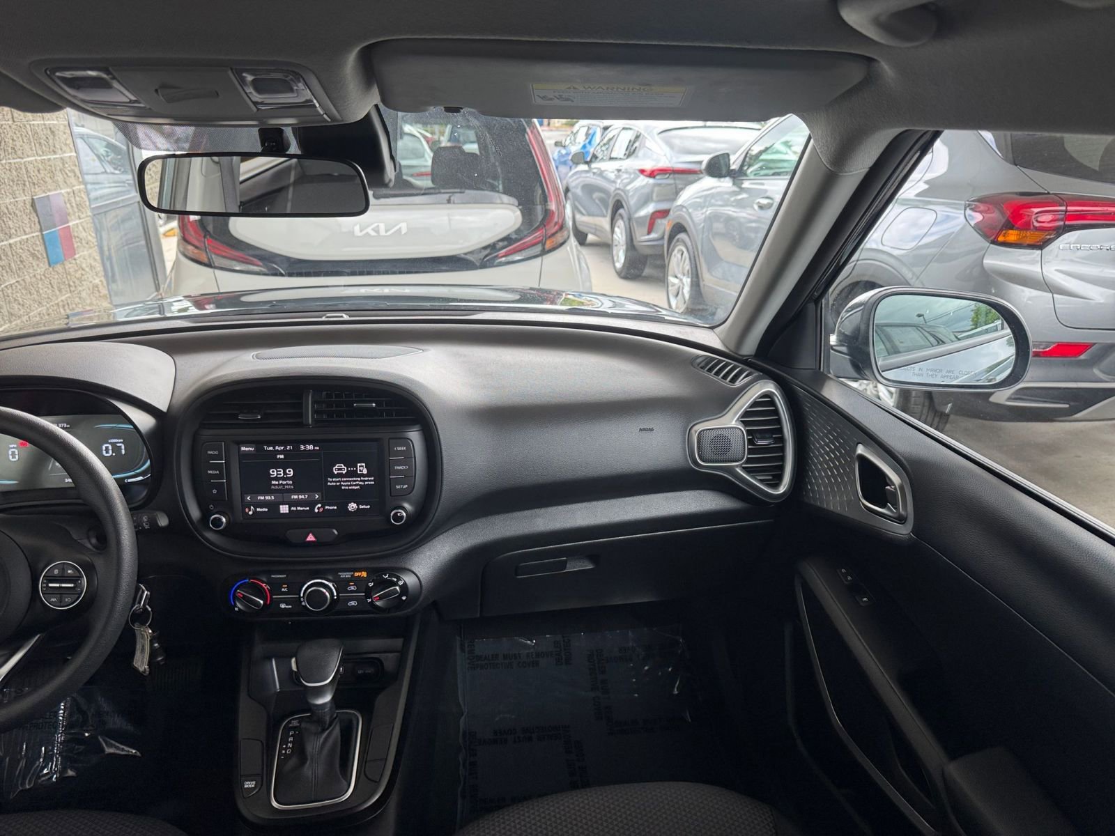 Used 2025 Kia Soul LX w/ LX Technology Package image 33