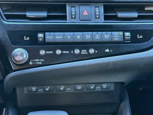 Used 2024 Lexus ES 300h F Sport w/ Accessory Package (Z2) FWD image 33