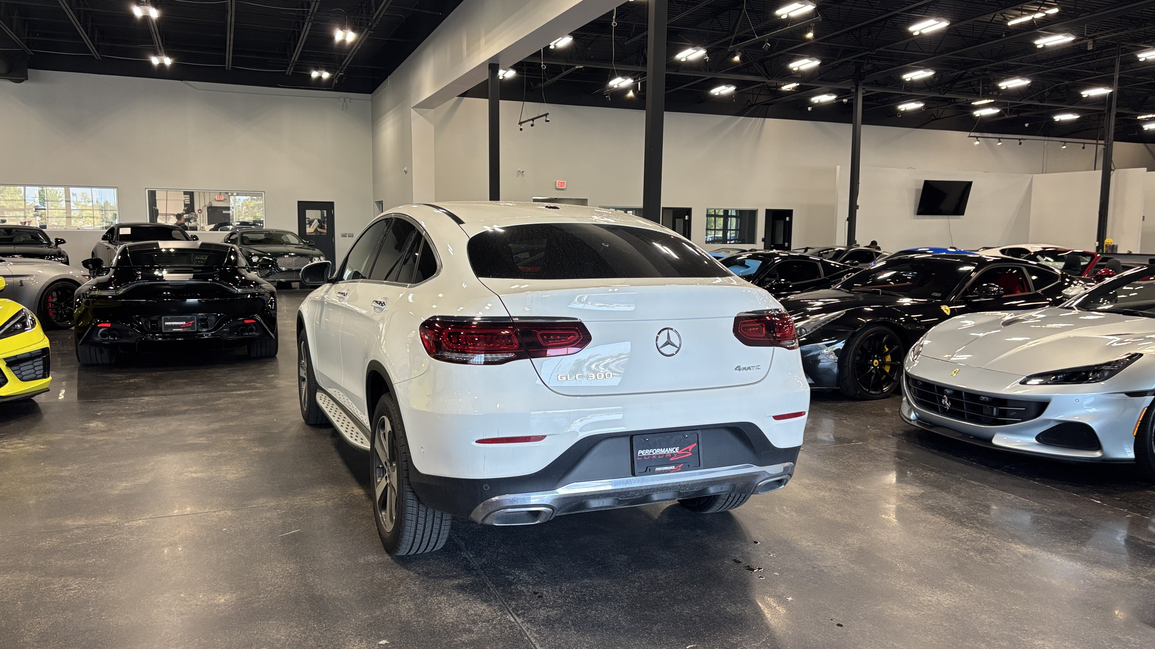 Used 2023 Mercedes-Benz GLC 300 4MATIC Coupe image 5