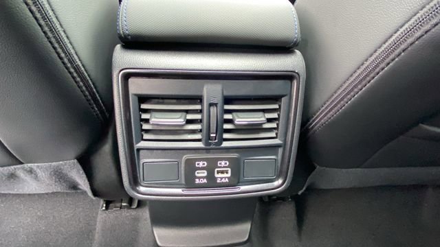 Used 2025 Subaru Forester Limited image 16