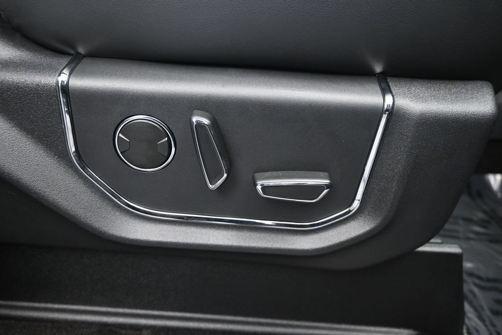 Used 2023 Ford Expedition Platinum AWD/4WD image 12