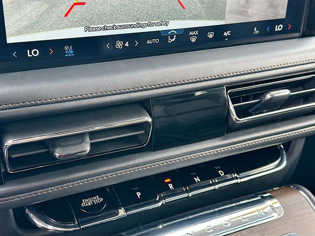 Used 2025 Lincoln Aviator Reserve w/ Luxury Package RWD image 16