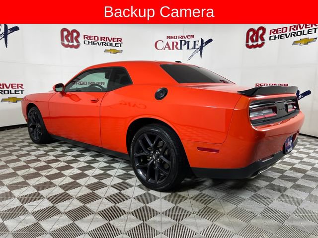 Used 2023 Dodge Challenger SXT w/ Blacktop Package image 6