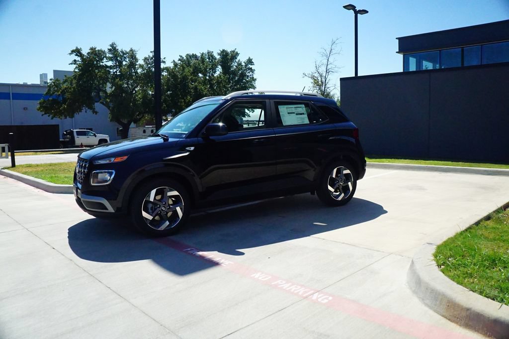 New 2026 Hyundai Venue SEL FWD image 4