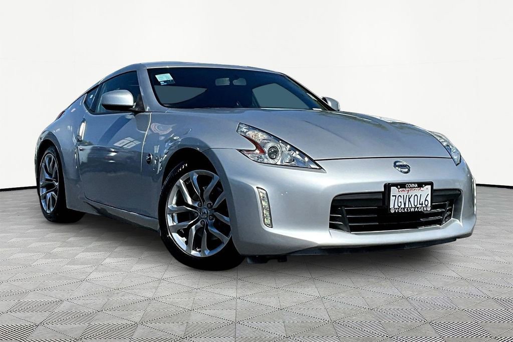 Used 2014 Nissan 370Z Coupe image 1