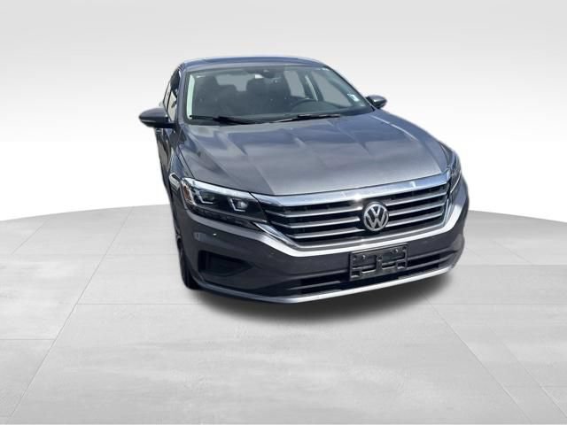 Used 2022 Volkswagen Passat 2.0T SE FWD image 9