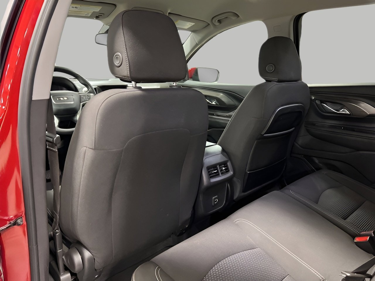 Used 2024 GMC Terrain SLE image 52