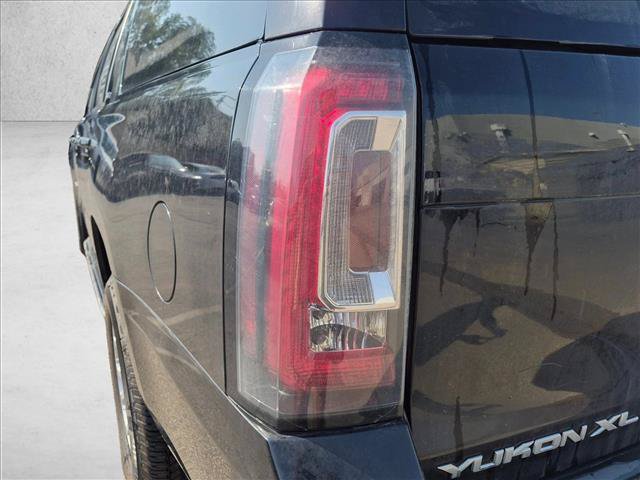Used 2020 GMC Yukon XL SLT w/ Open Road Package AWD/4WD image 12