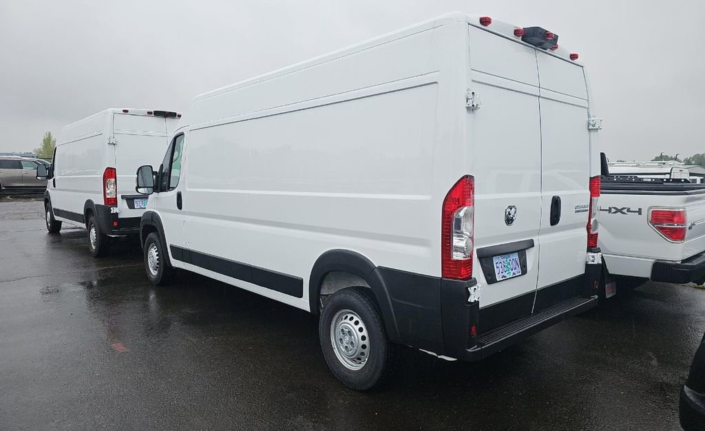 Used 2026 RAM ProMaster 2500 w/ Convenience Group FWD image 2
