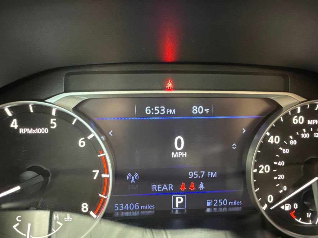 Used 2025 Nissan Altima 2.5 SV FWD image 19