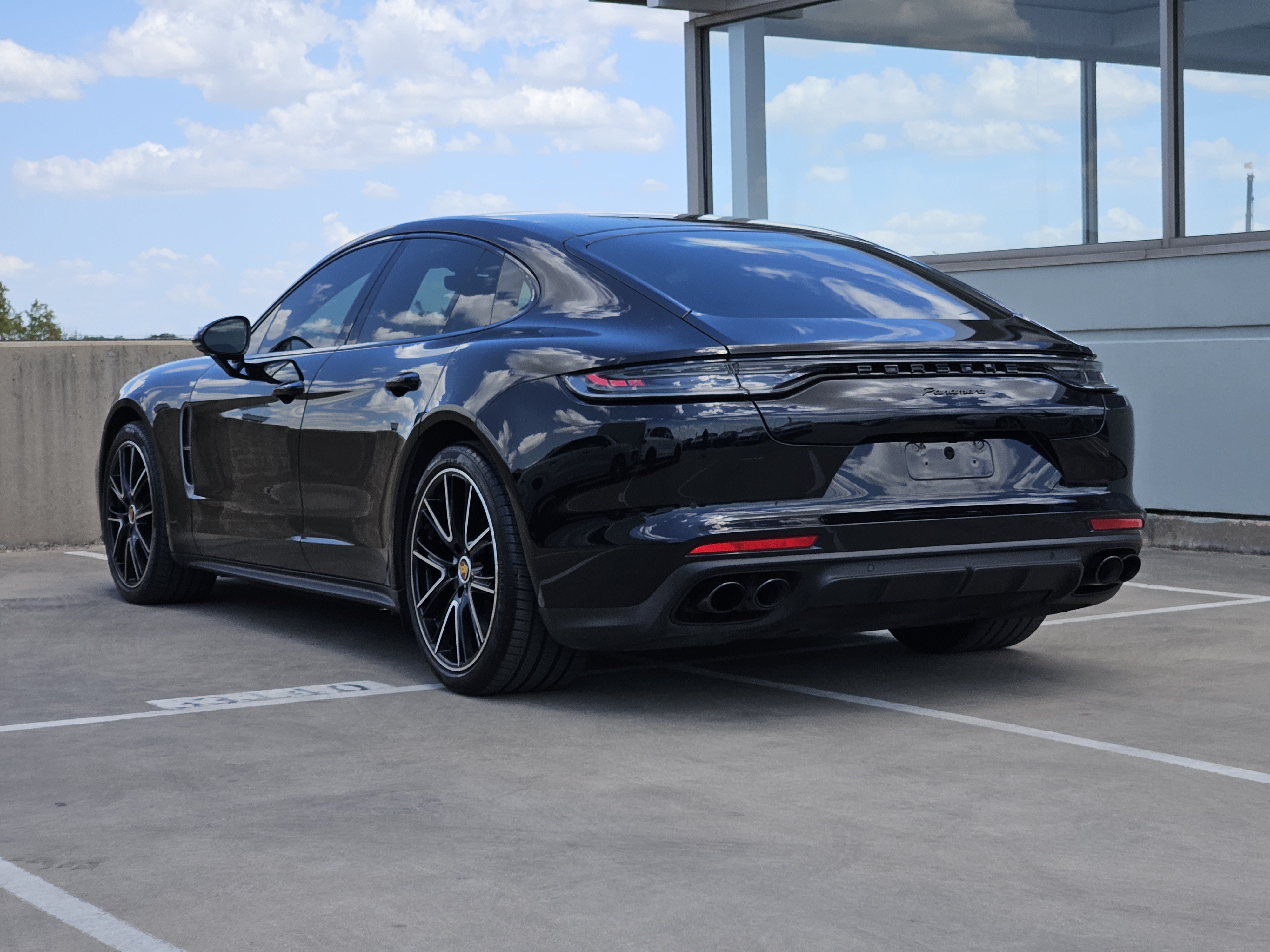 Certified 2023 Porsche Panamera Platinum Edition RWD image 3