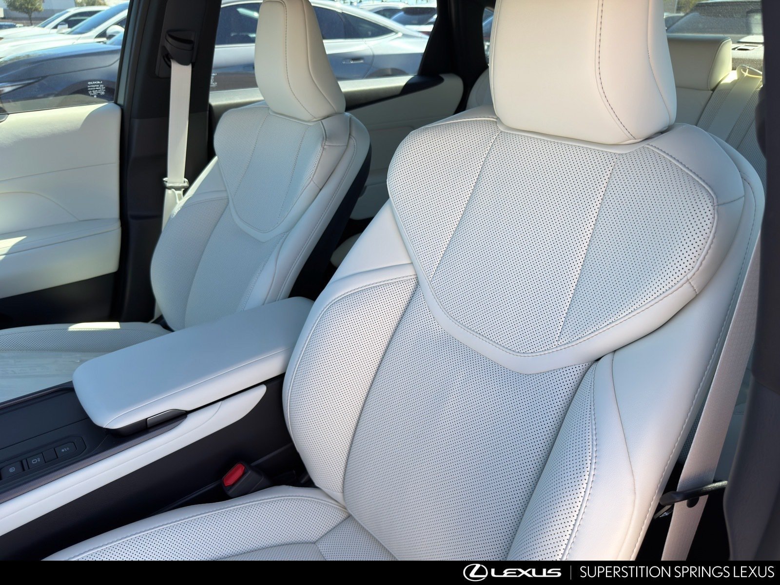 New 2026 Lexus ES 350e w/ Convenience Package FWD image 12