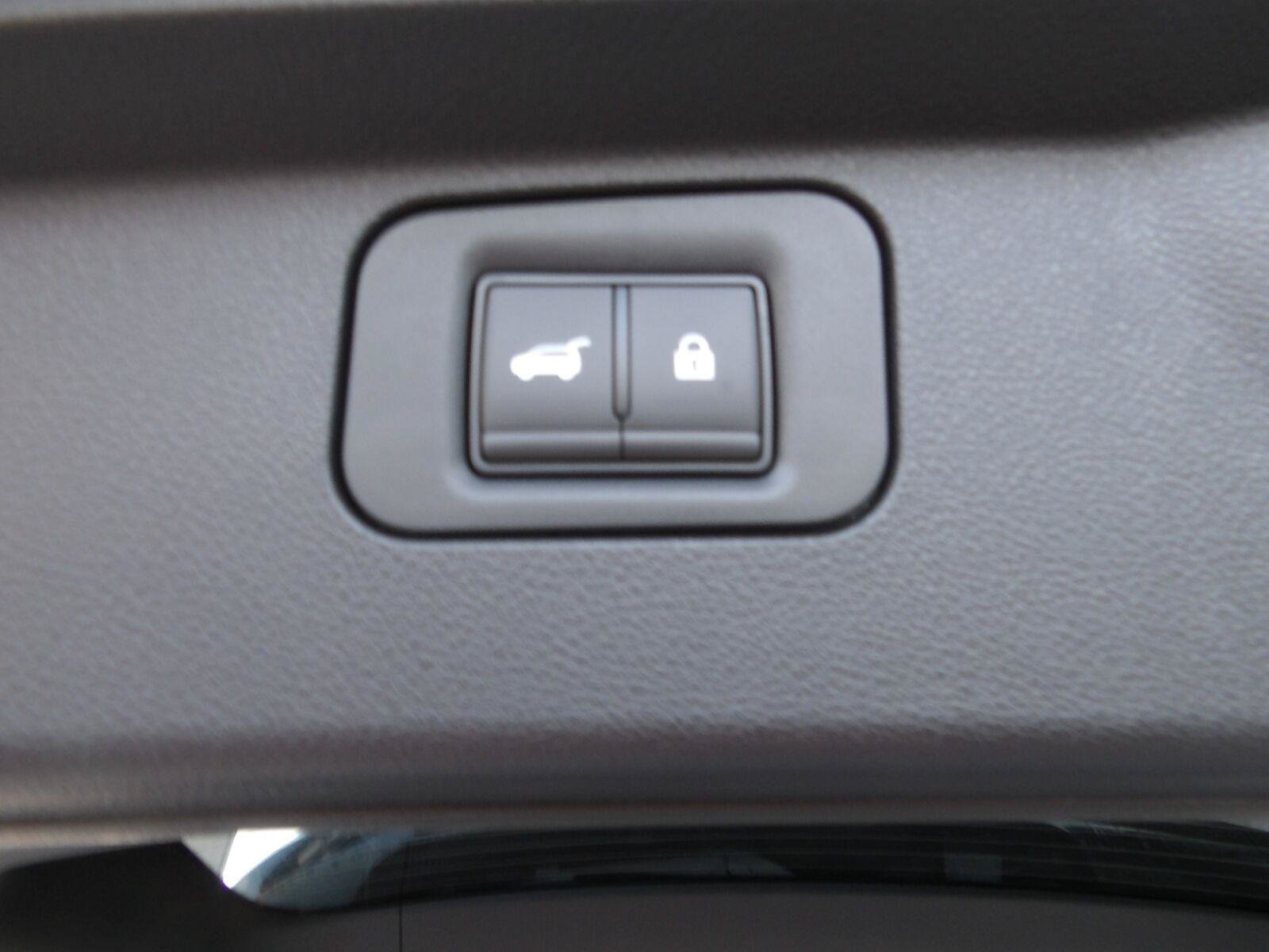 New 2026 Nissan Armada Platinum AWD/4WD image 10