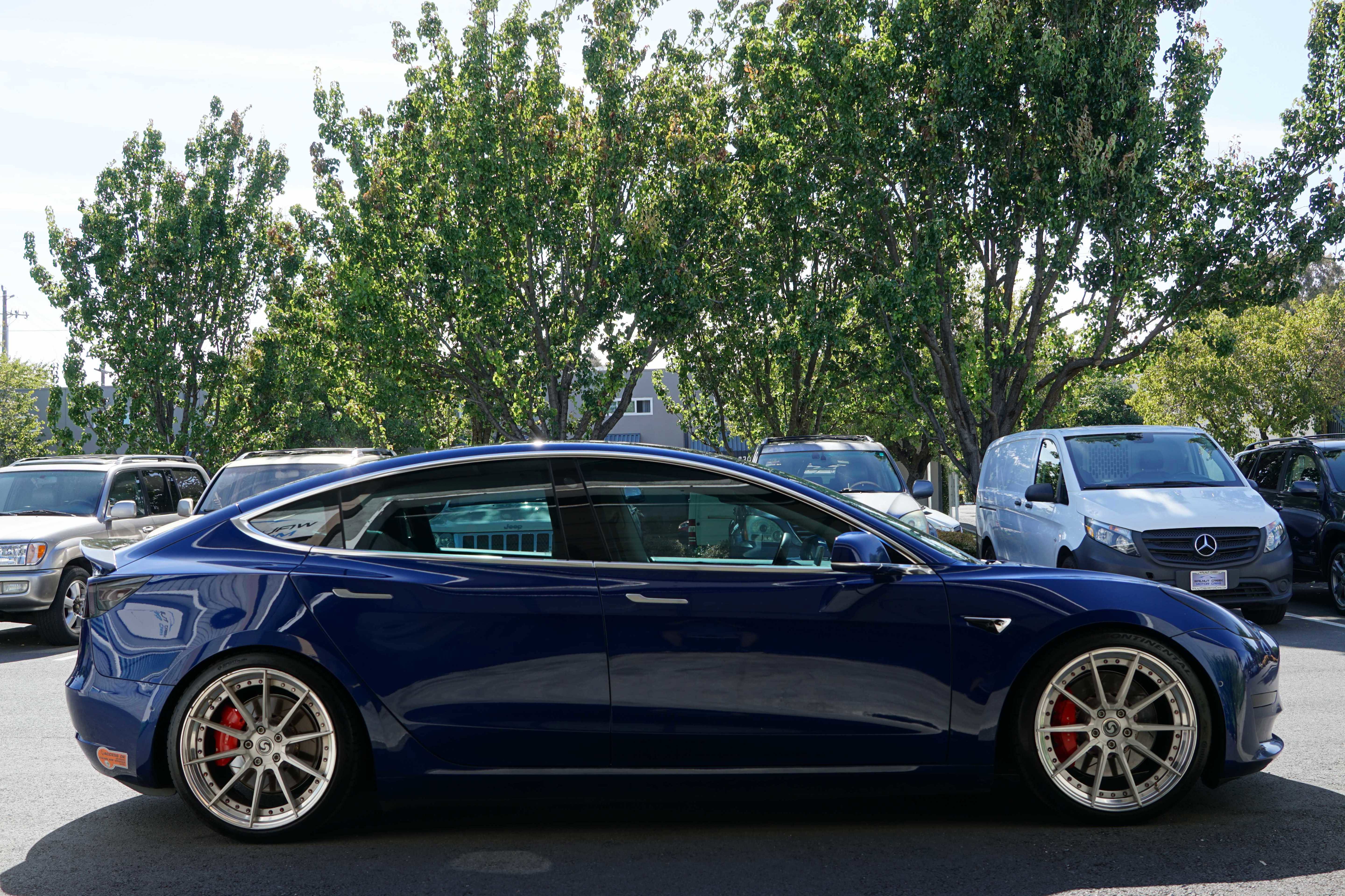 Used 2020 Tesla Model 3 Performance AWD/4WD image 10