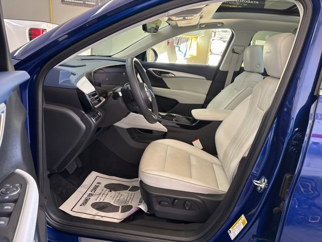 Used 2024 Buick Envision Avenir image 9