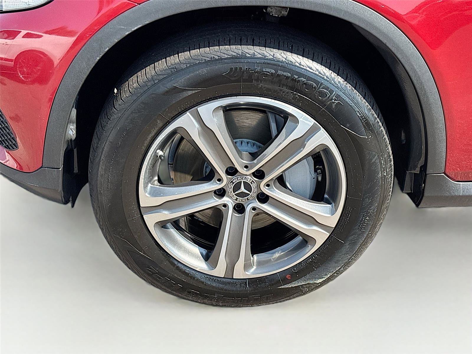 Used 2019 Mercedes-Benz GLC 300 4MATIC image 31