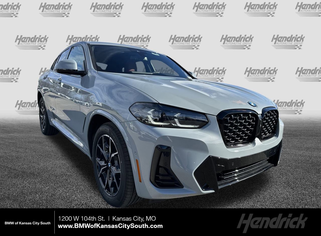 New 2025 BMW X4 xDrive30i w/ Premium Package