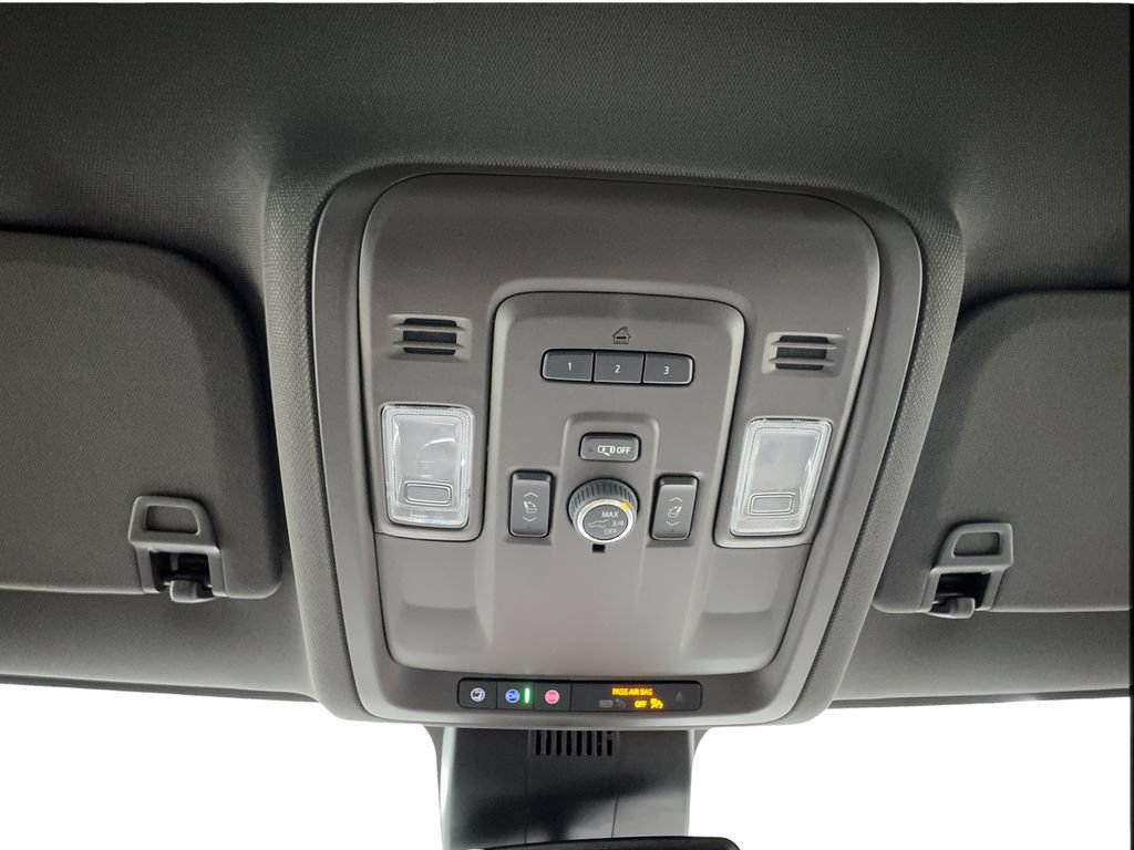Used 2023 Chevrolet Tahoe Z71 w/ Luxury Package AWD/4WD image 50