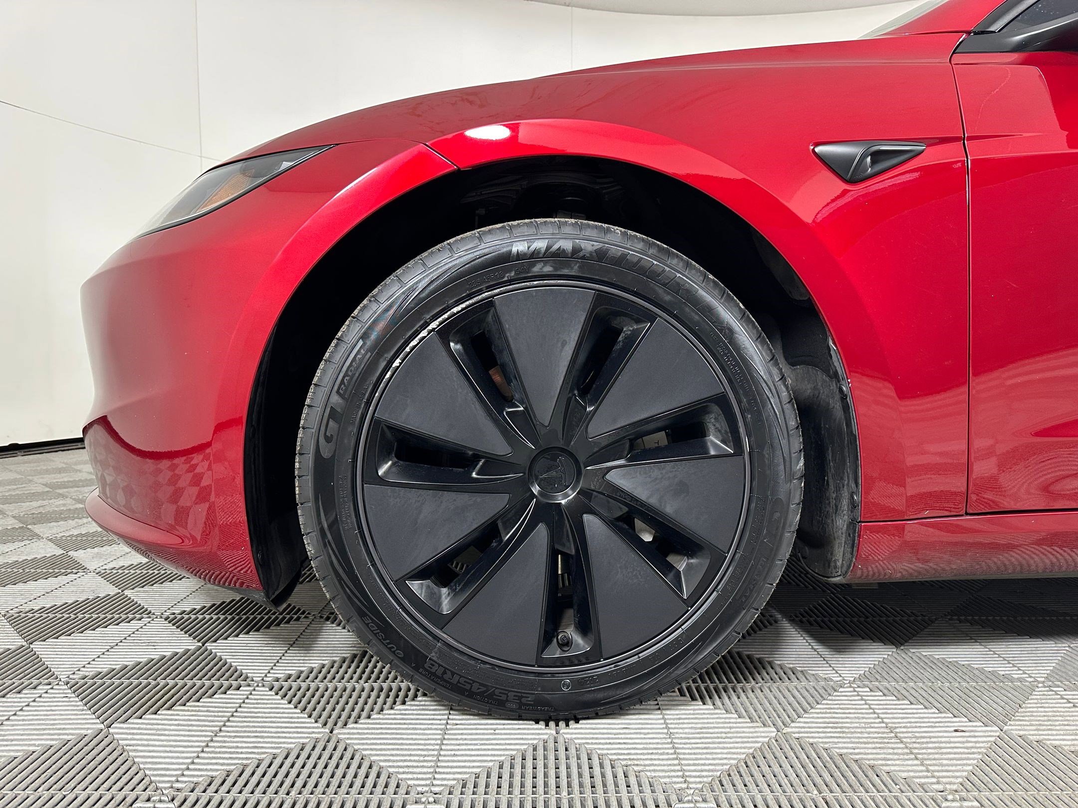 Used 2024 Tesla Model 3 Standard Range image 10