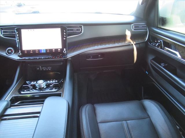 Used 2022 Jeep Grand Wagoneer Series I AWD/4WD image 14