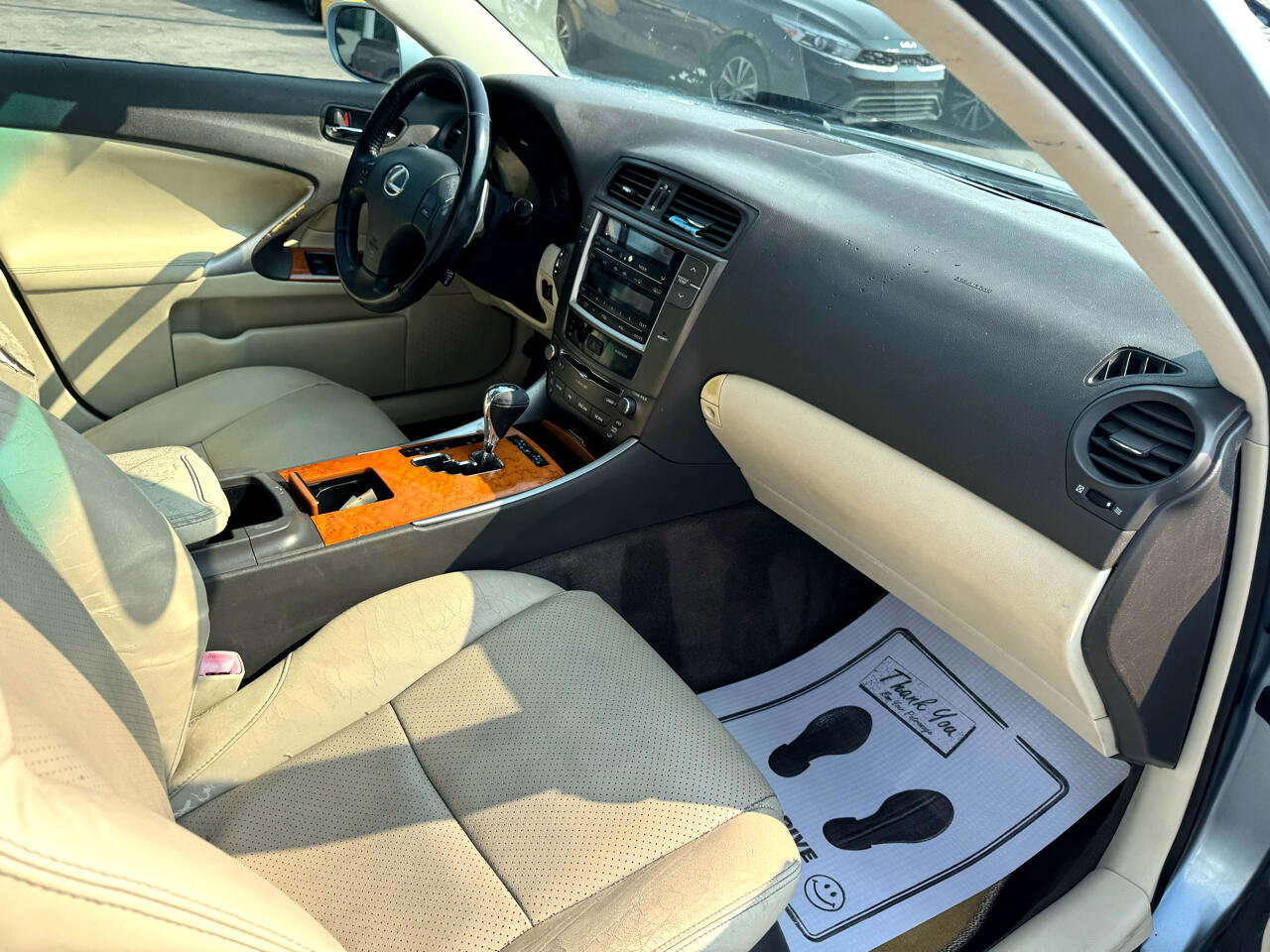 Used 2009 Lexus IS 250 w/ Premium Pkg image 10
