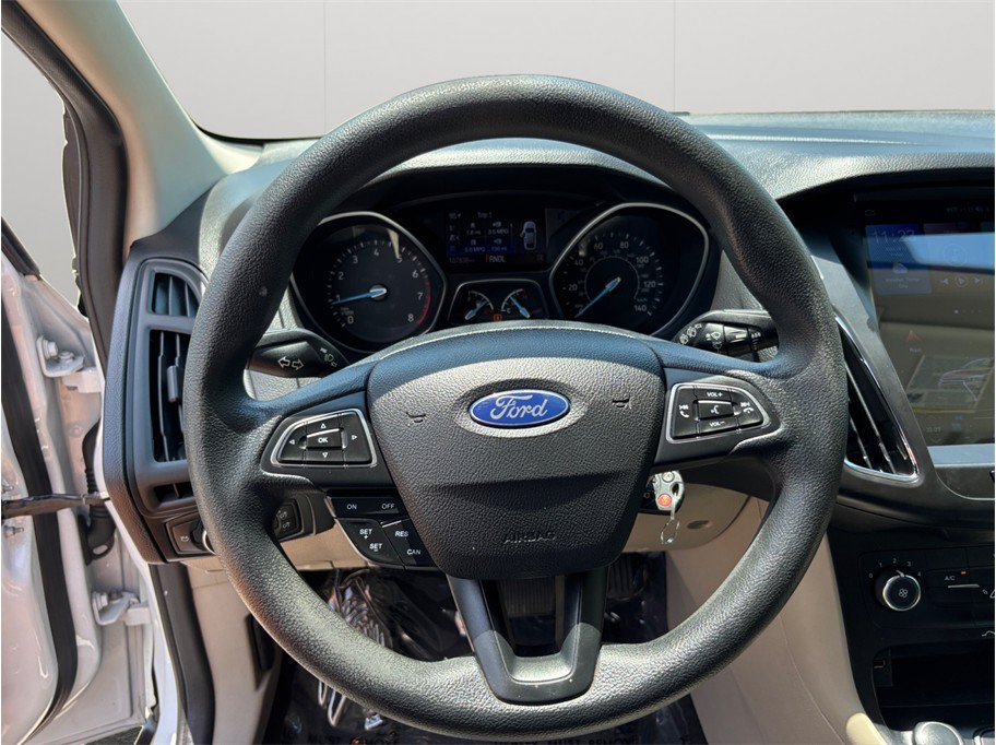 Used 2017 Ford Focus SE FWD image 18