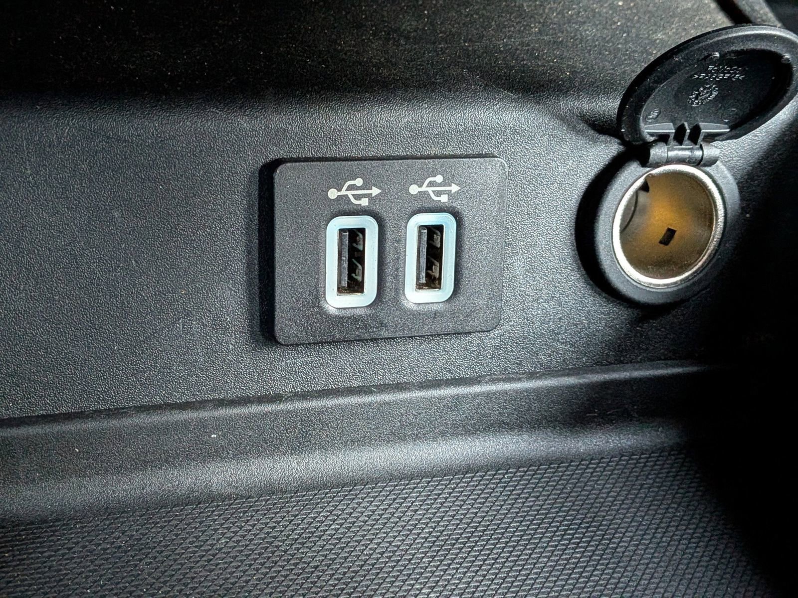 Used 2019 Ford Fusion Energi Titanium image 24